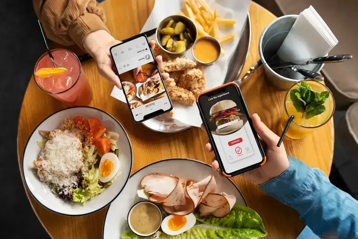 Portada: Qué debe tener la web de un restaurante para conseguir reservas